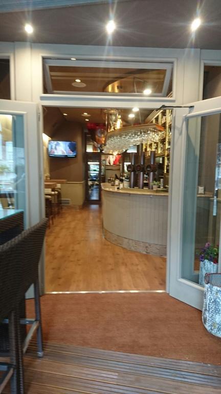 Pension Santa Clara โอโกรูญา ภายนอก รูปภาพ