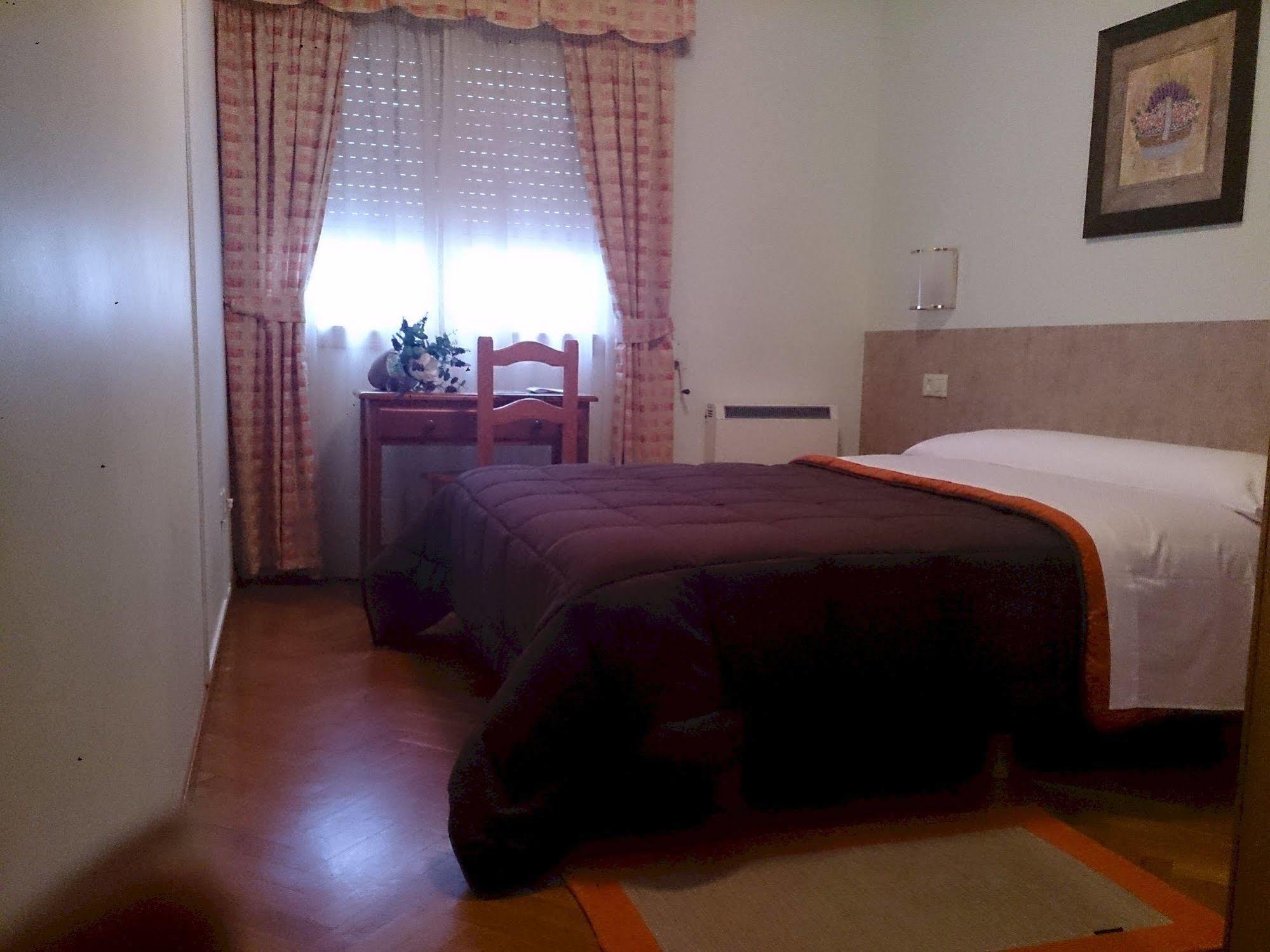 Pension Santa Clara โอโกรูญา ภายนอก รูปภาพ